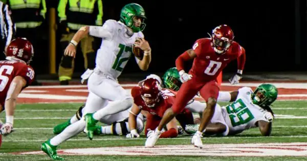 Tyler Shough vs. WSU_Eugene Johnson.jpg
