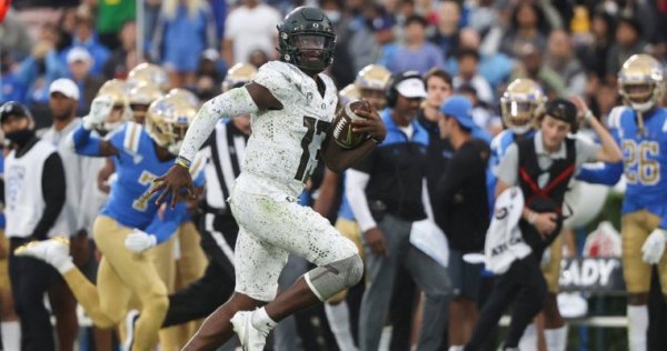 Anthony Brown_Oregon Football Twitter.jpg
