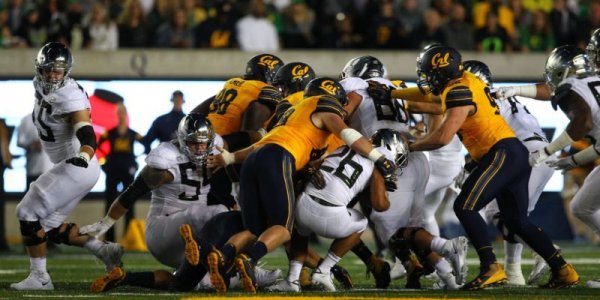 Travis Dye at Cal in 2018_Ahsan Awan.jpg