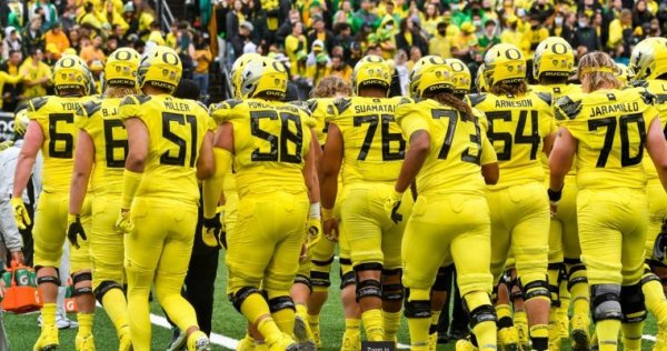 Offensive line_Craig Strobeck.jpg