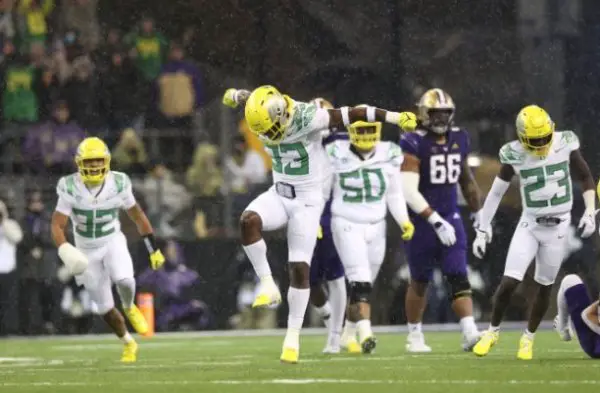 Full Size Bassa celebrates a stop_Oregon Football Twitter.jpg