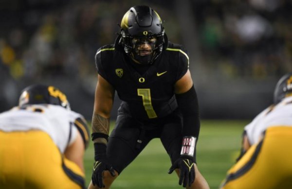 Noah Sewell_Oregon Football Twitter.jpg
