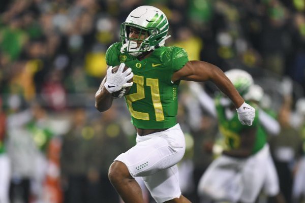 Cardwell_Oregon Football Twitter.jpg