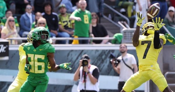 Seven McGee in 2022 Spring Game_Gary Breedlove.jpg
