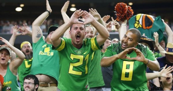 Fans vs. Auburn 2019_Melissa Macatee.jpg