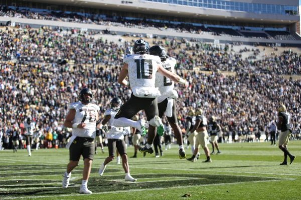Celebration2 at Colorado_Eric Evans of Oregon Football Twitter.jpg