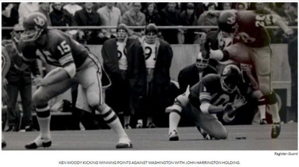 Ken Woody kicking the win at Washington_Register-Guard.jpg