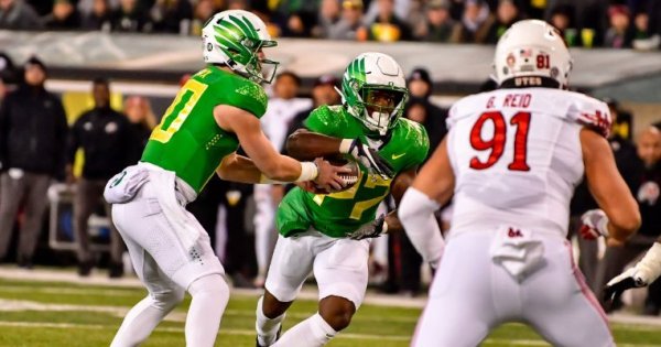 Bo Nix and Noah Whittington_Eugene Johnson.jpg