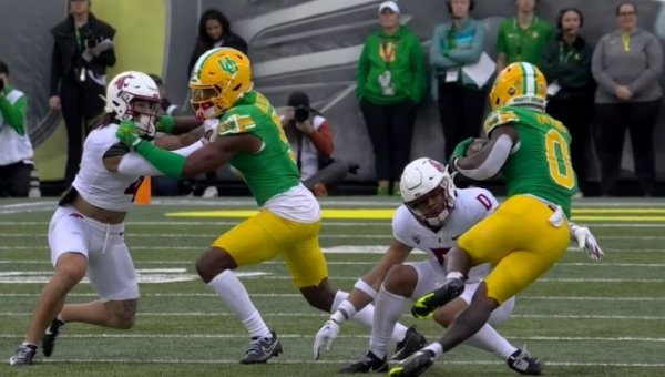 Traeshon Holden and Bucky BF TD_Screenshot from ABC Sports Video.jpg