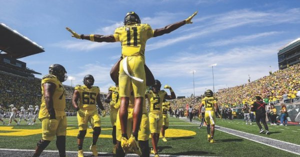 Troy Franklin_Eric Evans of Oregon Football Twitter (4).jpg