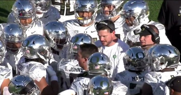 Defensive Huddle with Lanning and Lupoi_Fox Sports Video.jpg