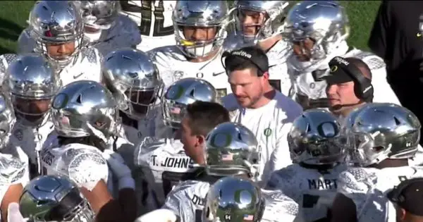 Defensive Huddle with Lanning and Lupoi_Fox Sports Video.jpg