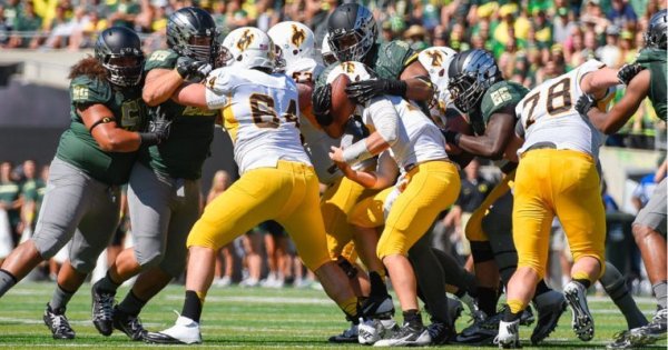 Arik Armstead_Craig Strobeck.jpg