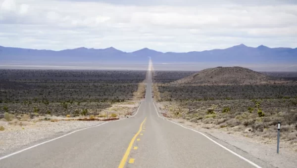 636573238169156732-Extratrerrestrial-Highway-XX-Hughes-11.jpg.webp