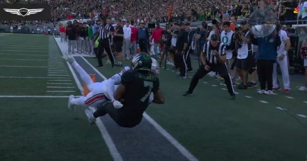 Evan Stewart catches a TD_Screenshot from NBC Sports Video.jpg